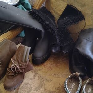 Stylish Black and Brown Women's Boots